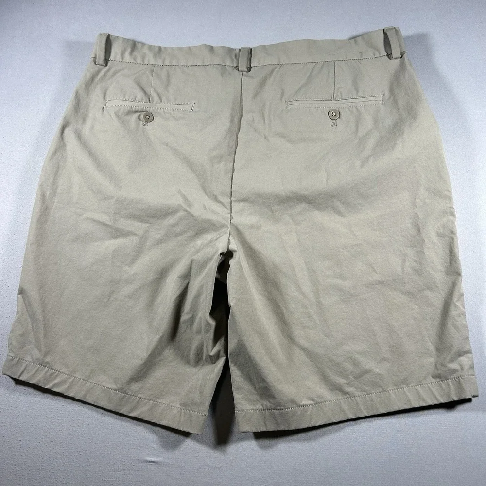 Vineyard Vines OTG On-The-Go Shorts Men's 36 Khaki Performance Stretch Golf